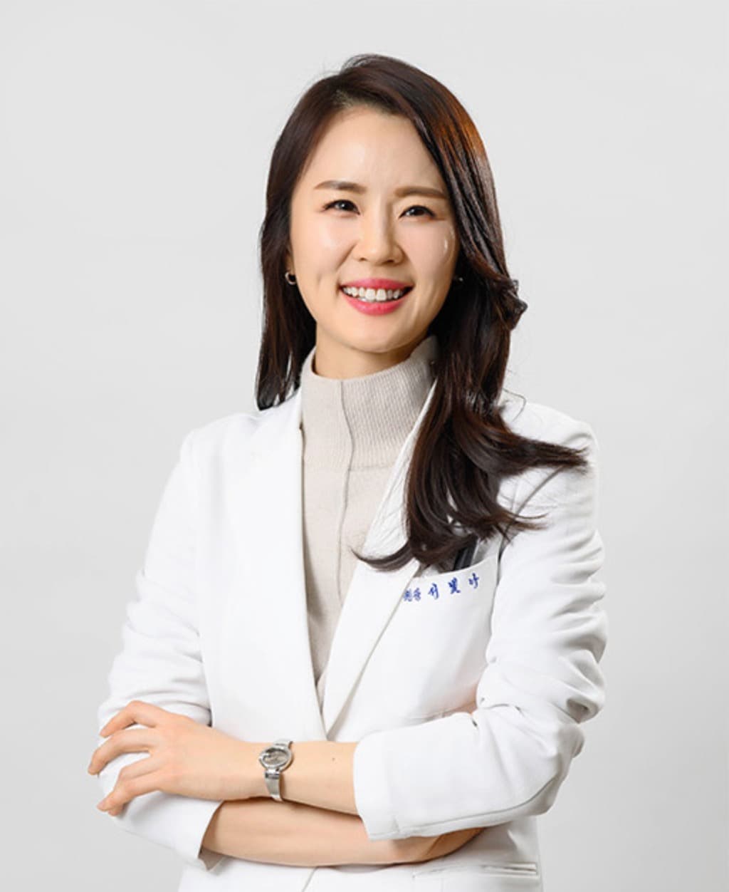 首席院长 Seo Bit-na 整形外科专科医生