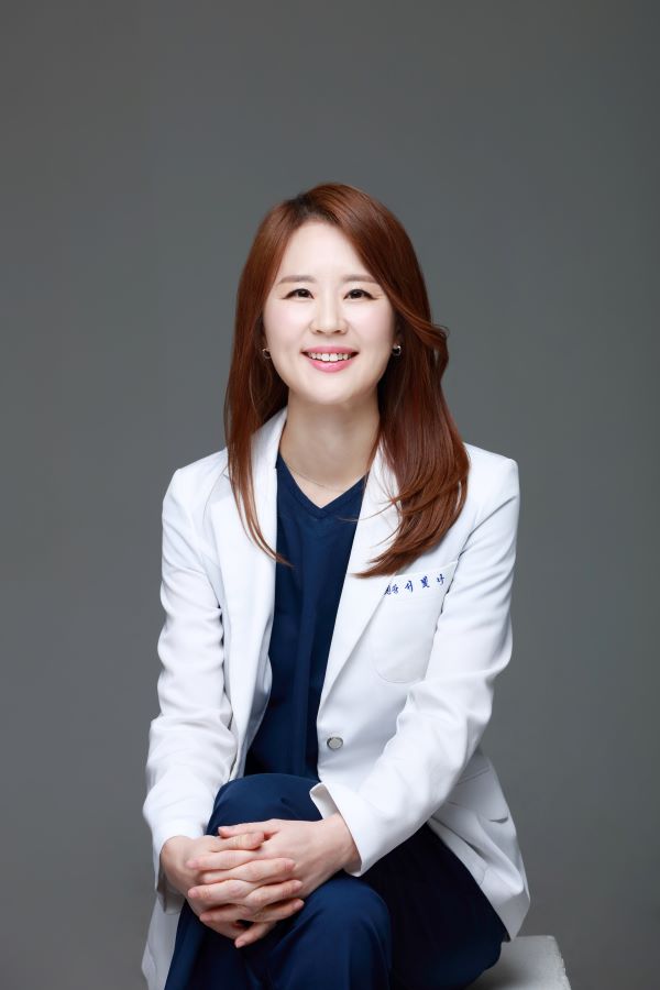 [미디어파인]이중턱라인 탄력 저하, 리프팅으로 개선 도움 [서빛나 원장 칼럼] 이미지 1