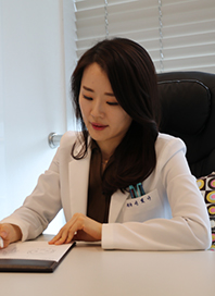 [경제일반]이중턱개선과 동안얼굴 위한 윤곽주사 효과는 이미지 1